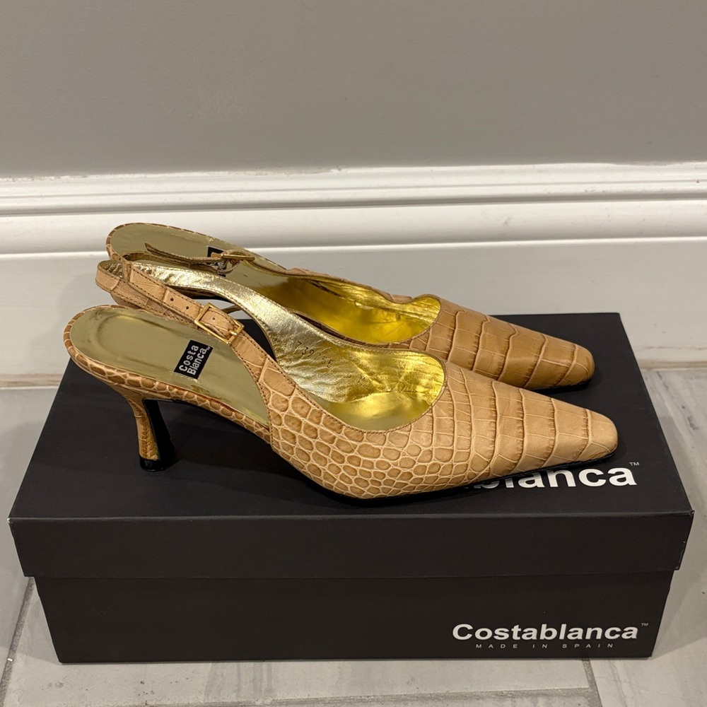 Costablanca Beige Croc-Embossed Pointed Toe Slingback Heels